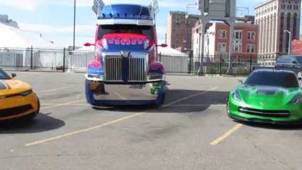 Transformers 4 Autobot Display in Detroit 01