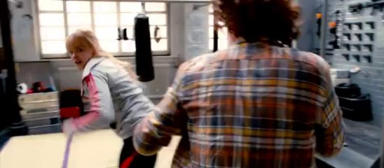 Kick-Ass 2 Extrait 1 VF Dave demande à Mindy de faire équipe - Au cinéma le 21 Août