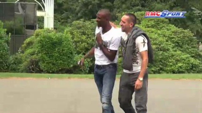 Abidal et Ribéry, retrouvailles chaleureuses - 12/08