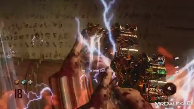 Black Ops 2 Zombies - Mob of The Dead Gameplay: INSANE ROUND CLUTCH!