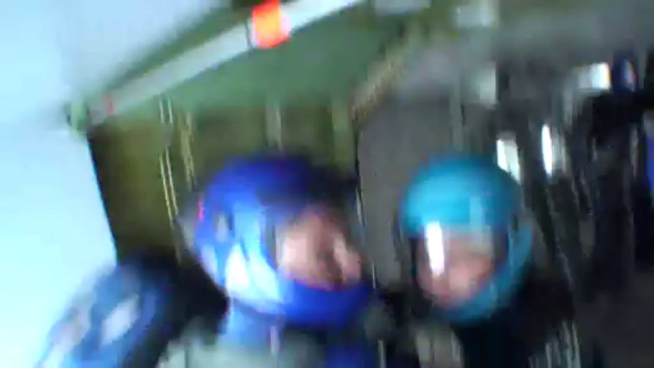 PARACHUTISME - CHAMPIONNATS DE FRANCE VICHY 2013 - VR4 « One Shot Maubeuge Saut1»- 9aout13