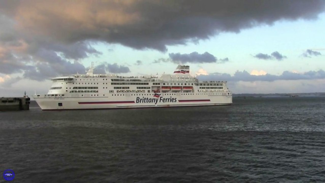 Brittany Ferries - Pont Aven. Départ du vendredi de Roscoff