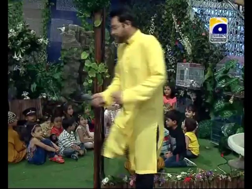 29th Iftari charind Parind Part 1 in Amaan Ramazan with Aamir Liaquat 1434h 8-8-2013 -002