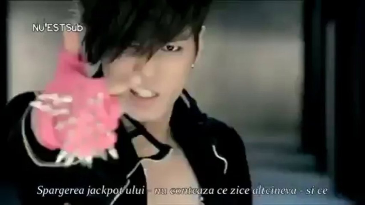 NUEST   Face