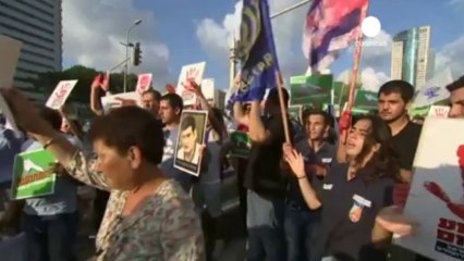 Filistinliler İsrail'in salıvereceği 26 mahkumu bekliyor