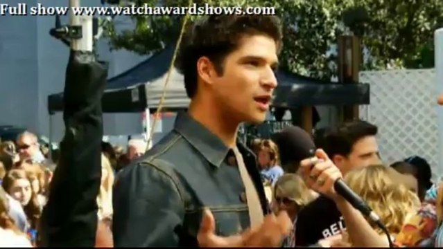 Tyler Posey red carpet interview Teen Choice Awards 2013