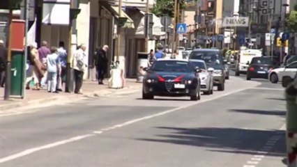 MOGLIE VIOLENTA PESTA LA EX DEL MARITO