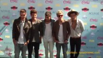 One Direction Hits The Red Carpet At The 2013 Teen Choice Awards