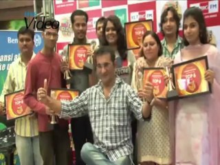 Abhijeet prefers to sing for young actors