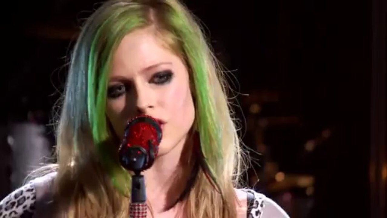 Avril Lavigne - My Happy Ending (AOL Sessions)