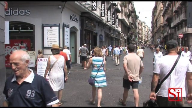 Napoli - I commercianti napoletani aperti causa crisi (09.08.13)