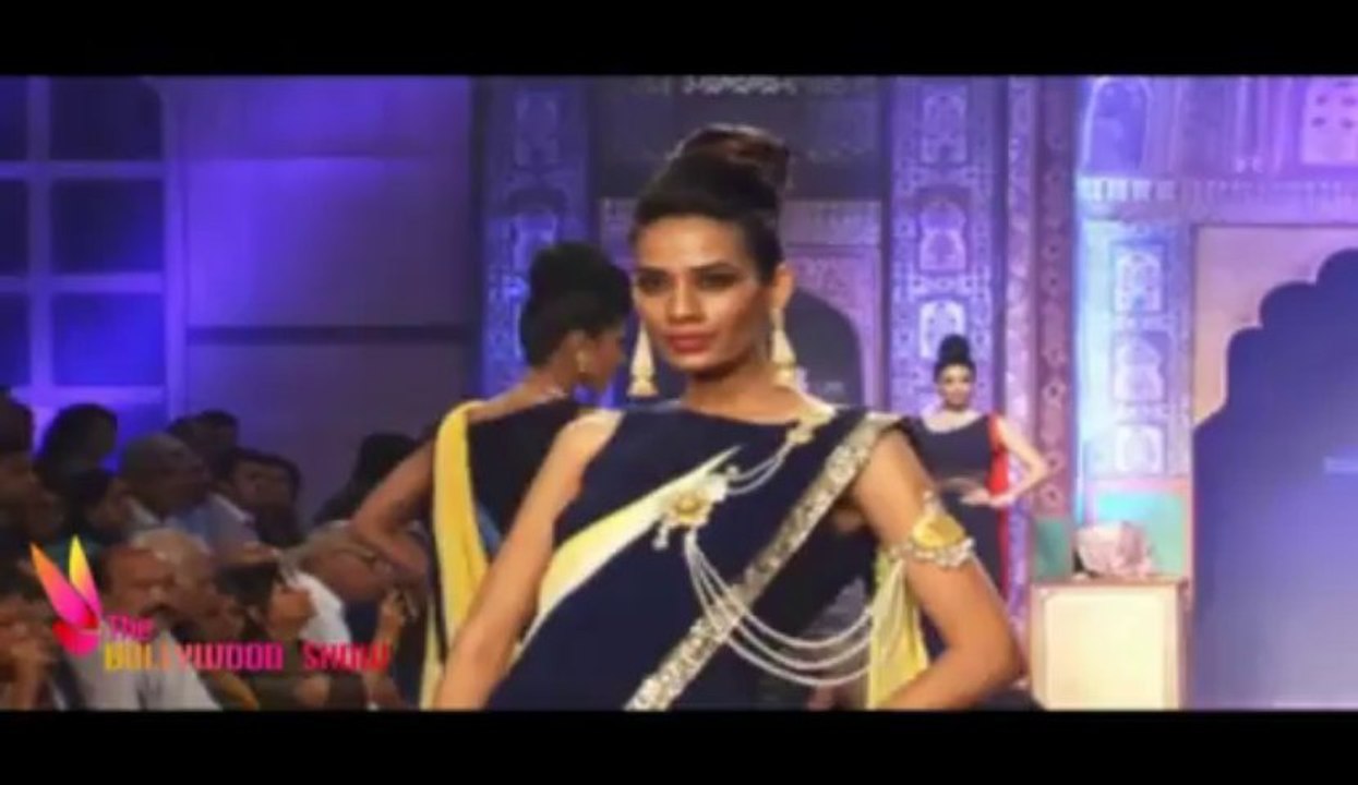 Girls with Seductive ASSets!