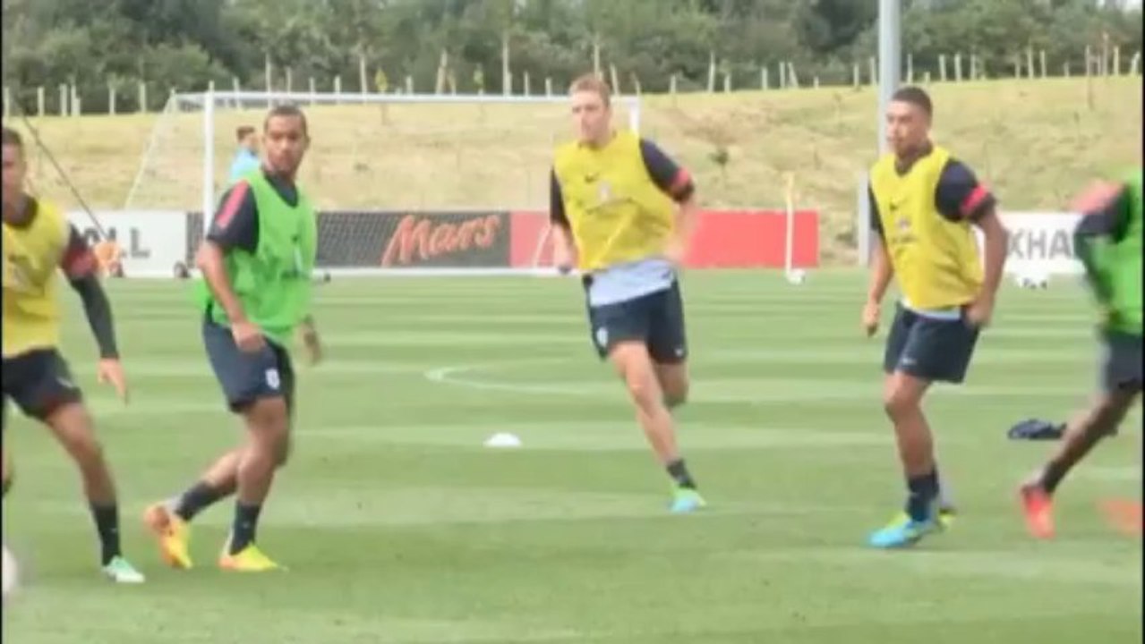 Hodgson über Rooney: 'Nicht physisch verletzt'