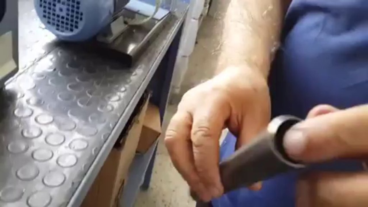 Boru Pah kırma ve çapak alma makinası - AKES