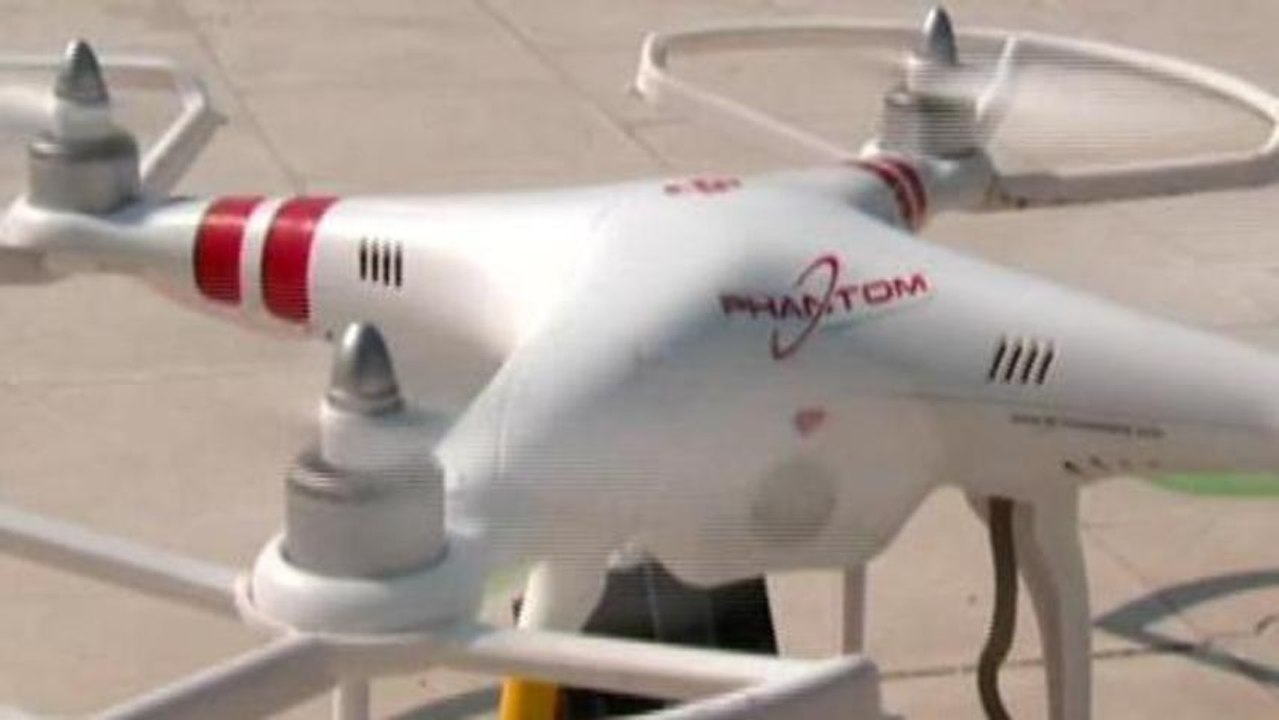 Toy drones used to record pro-Morsi sit-ins