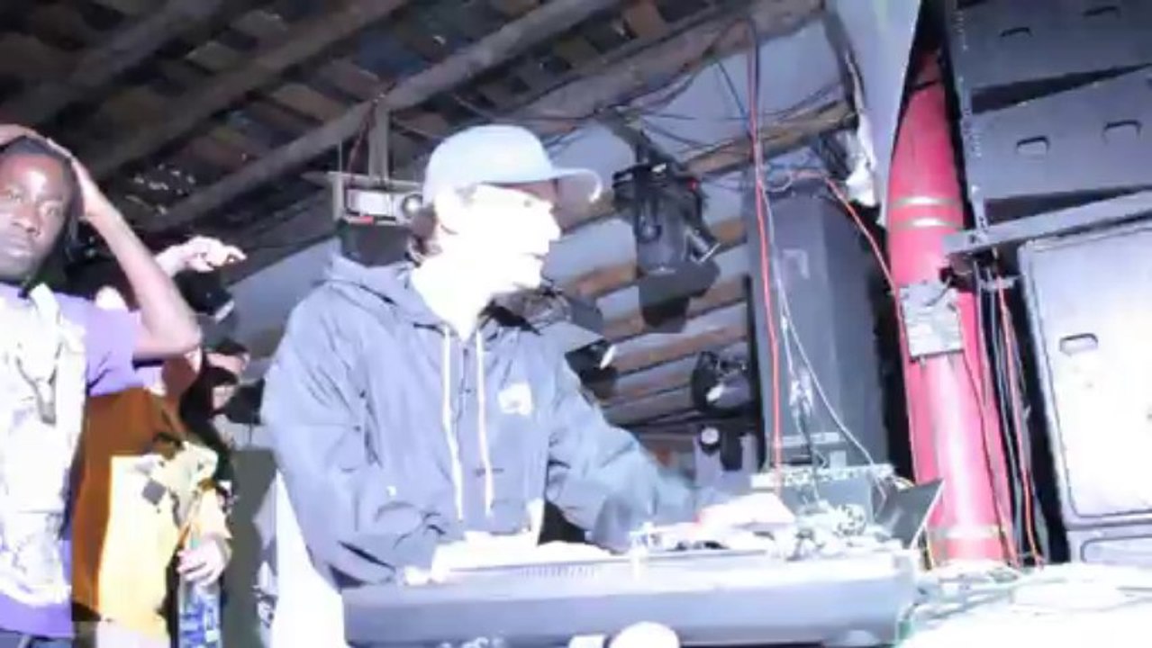 Bryx and Neon Steve - The Bald Monster (Shambhala Version)