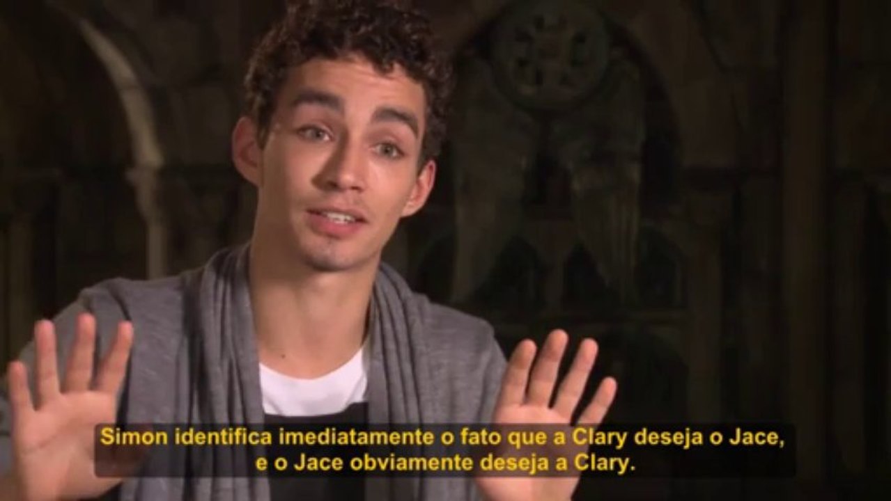 Robert Sheehan fala sobre "Cidade dos Ossos".