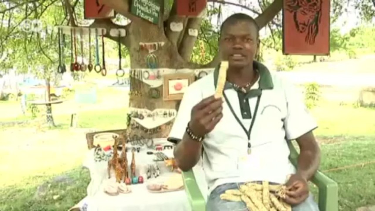 Global- Queremos saber: John Steve Okumu tiene 26 años y vive en Kisumu, Kenia. | Global 3000