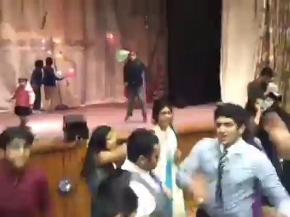 INDIAN DJ Dance Party DERRY Bollywood DJ Dance Party Dance Off Desi Malayalam Music 2