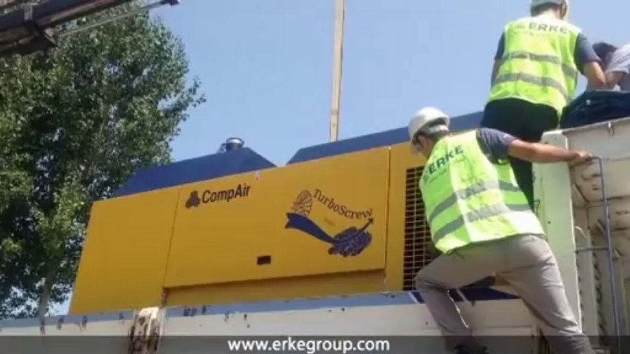 ERKE Dış Ticaret ltd., CompAir C 200 - TS 24 Diesel Portable Compressor - Seril İnşaat