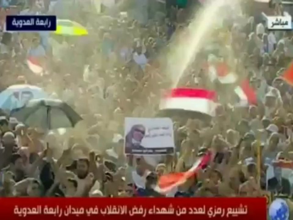 عاجل ..لحظة إطلاق  قناصة الداخلية  الرصاص الحي على معتصمي رابعة العدوية على الهواء 14-8-2013