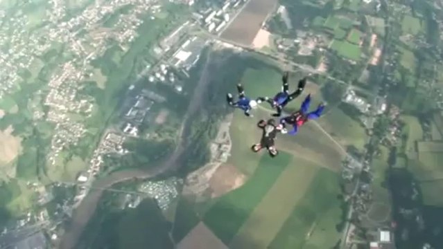 PARACHUTISME - CHAMPIONNATS DE FRANCE VICHY 2013 - VR4 « FAFCO Nice Saut3»- 9aout13