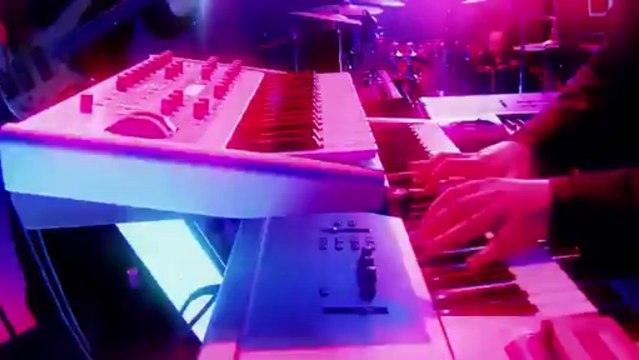 HaZaNiMSeSLi.CoM DeMeT AKaLıN GiDeRLi ŞaRKıLaR