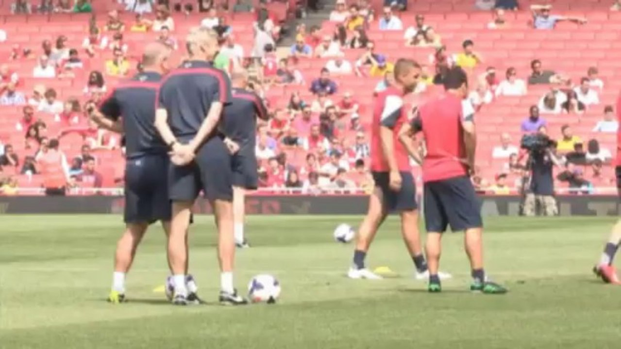 Walcott verletzt? 'Müssen Daumen drücken'