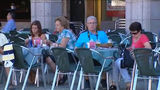 La eurozona crece un 0,3% y sale de la recesión