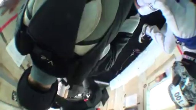 PARACHUTISME - CHAMPIONNATS DE FRANCE VICHY 2013 – Freefly « Air Axion Gap St-Galmier Saut4»- 9aout13.wmv