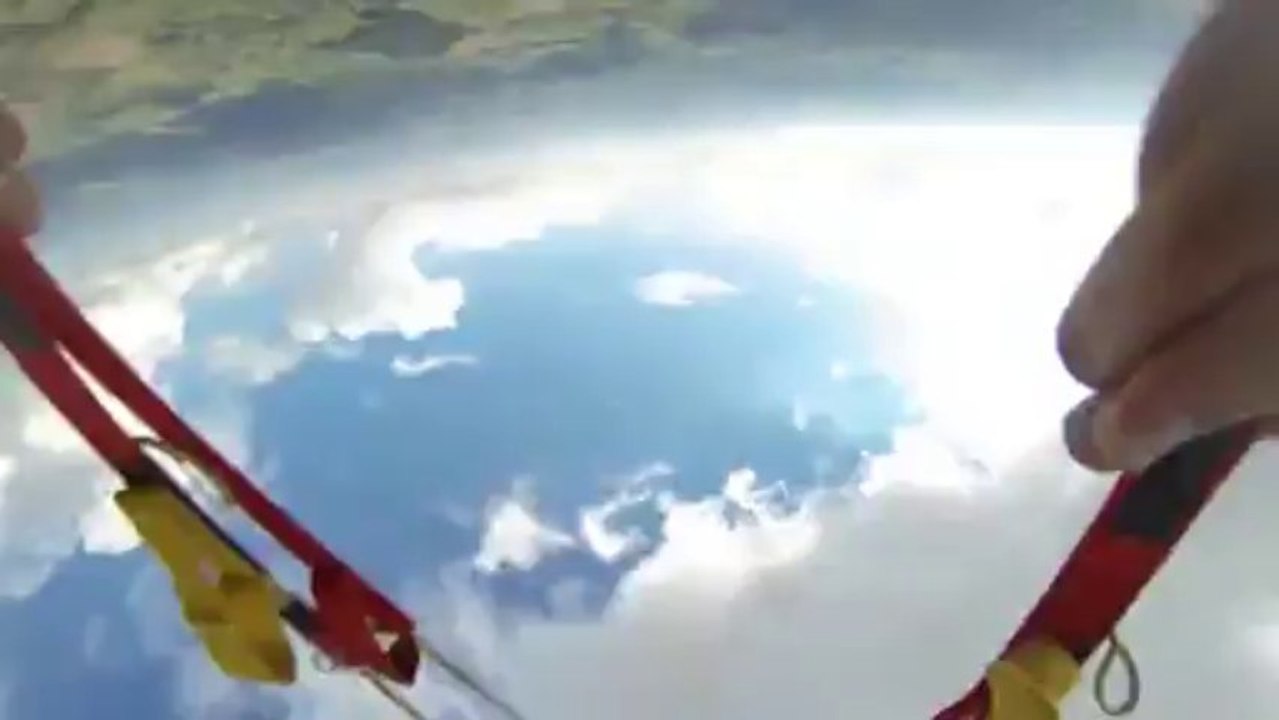 PARACHUTISME - CHAMPIONNATS DE FRANCE VICHY 2013 – Freefly « MilkBrothers Corbas Saut6»- 9aout13.wmv