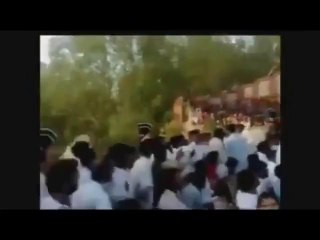 The Latest Video – Again Indian Soldier Badly Drop at Wagah Border-www.vustudents.nig.com