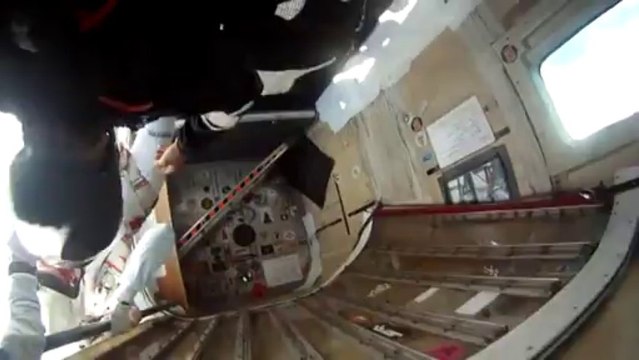 PARACHUTISME - CHAMPIONNATS DE FRANCE VICHY 2013 – Freefly « Les Tontons Flyers Nice Saut6»- 9aout13.wmv