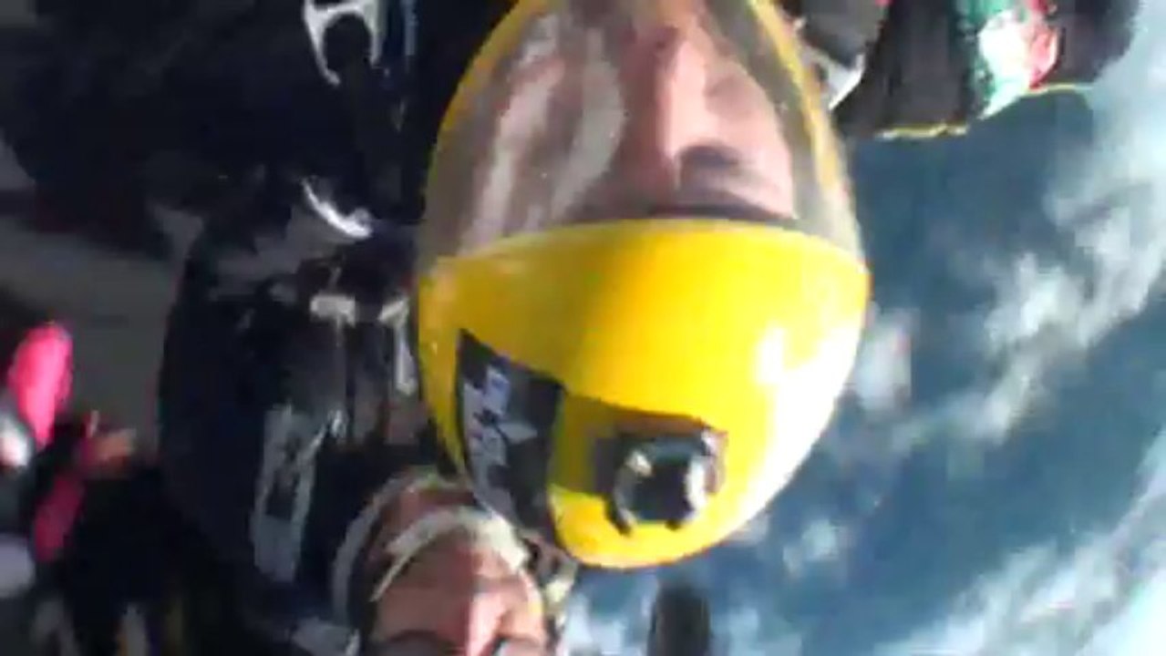 PARACHUTISME - CHAMPIONNATS DE FRANCE VICHY 2013 – Freefly « Angry Boys Pamiers Saut6»- 10aout13