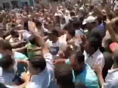 عاجل _ وصول الشيخ محمد حسان والشيخ يعقوب الى ميدان مصطفى محمود 14_08_2013 - YouTube