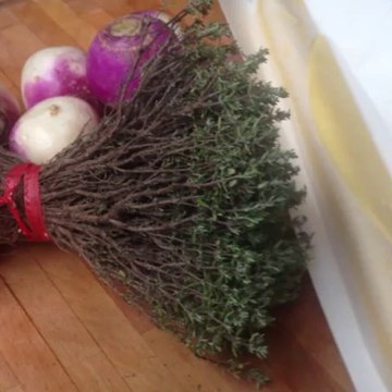 Recette Express #9 Tarte Tatin aux navets + miel + thym