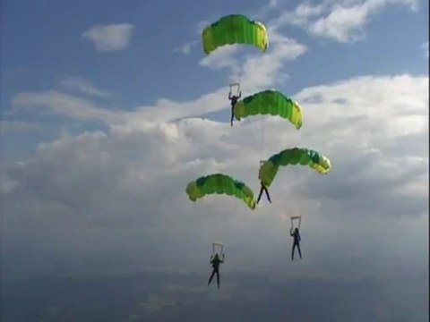 PARACHUTISME - CHAMPIONNATS DE FRANCE VICHY 2013 – VC4 « Besançon Franche Comté Saut 4»- 9aout13