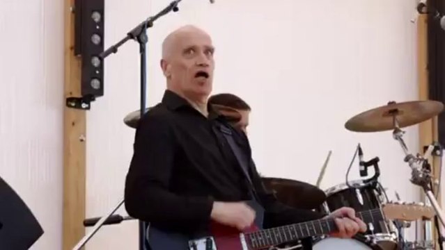 Wilko Johnson - 'She Does It Right' - Live at The Village Green, Southend-on-Sea, Essex, 30.06.12