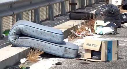 Napoli - Mini discariche sulla domitiana Napoli Caserta (14.08.13)