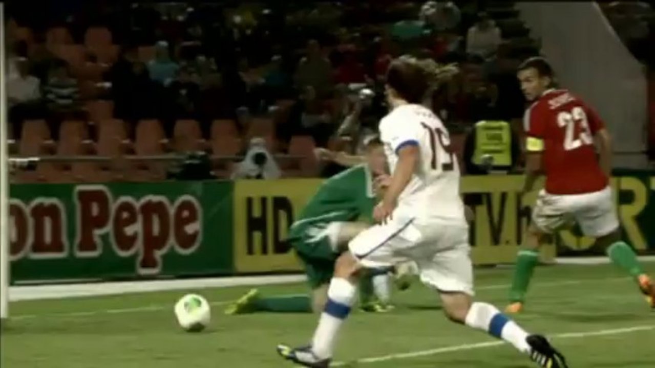 Fehlschuss des Jahres? HSV-Star Jiracek verschießt aus zwei Metern