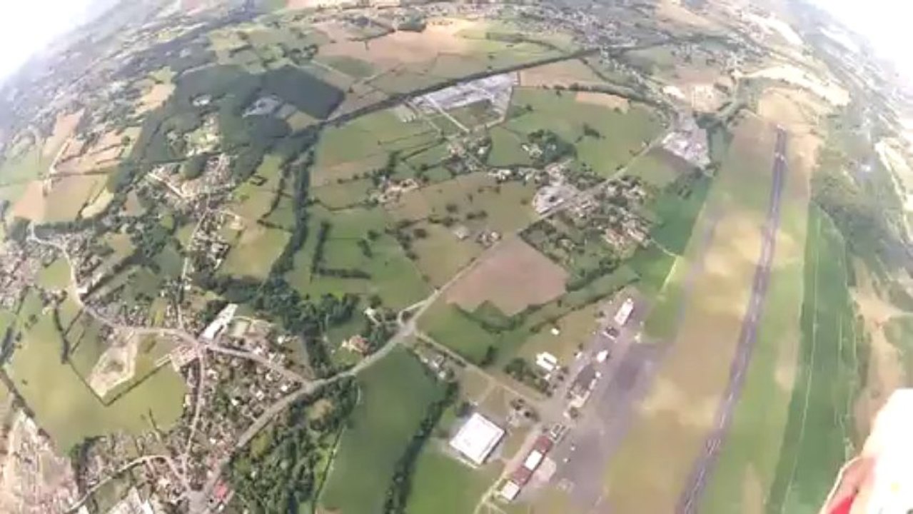 PARACHUTISME - STAGE PARACHUTISME ET HANDICAP : "Saut Benoit par David"