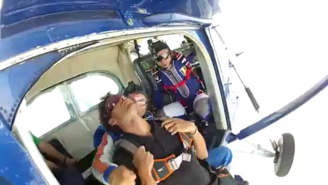 PARACHUTISME - STAGE PARACHUTISME ET HANDICAP : Saut Sami par David