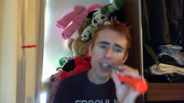 Wiwi égratigne lovely Jane de Dag