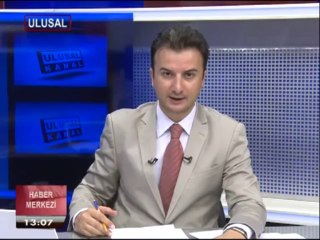 TEĞMEN ÇELEBİ, ÇAĞLAYAN ADLİYESİ ÖNÜNDE AÇIKLAMA YAPIYOR.