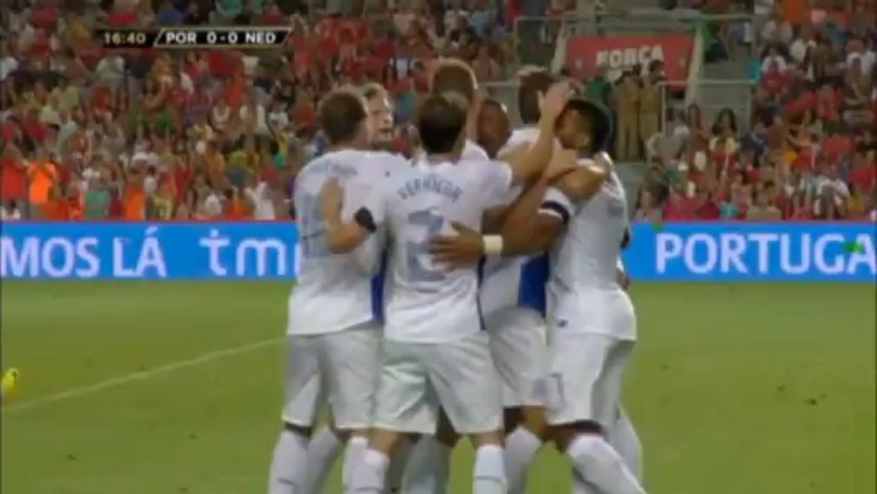 Ronaldo rettet Portugal gegen die Elftal