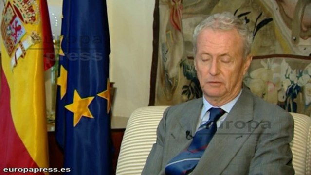 Morenés confía comprar aviones no tripulados en 2015