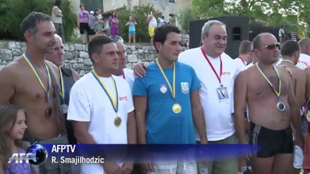 Plongeurs trompe-la-mort en Bosnie