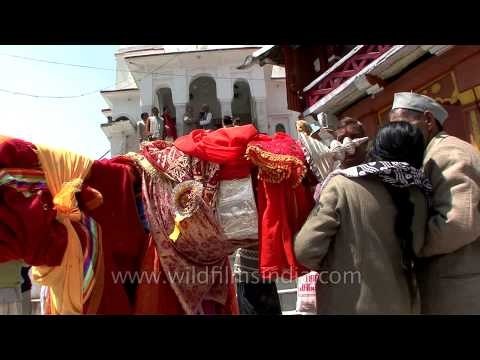 Traditional rituals being performed by the chief priest of Gangotri