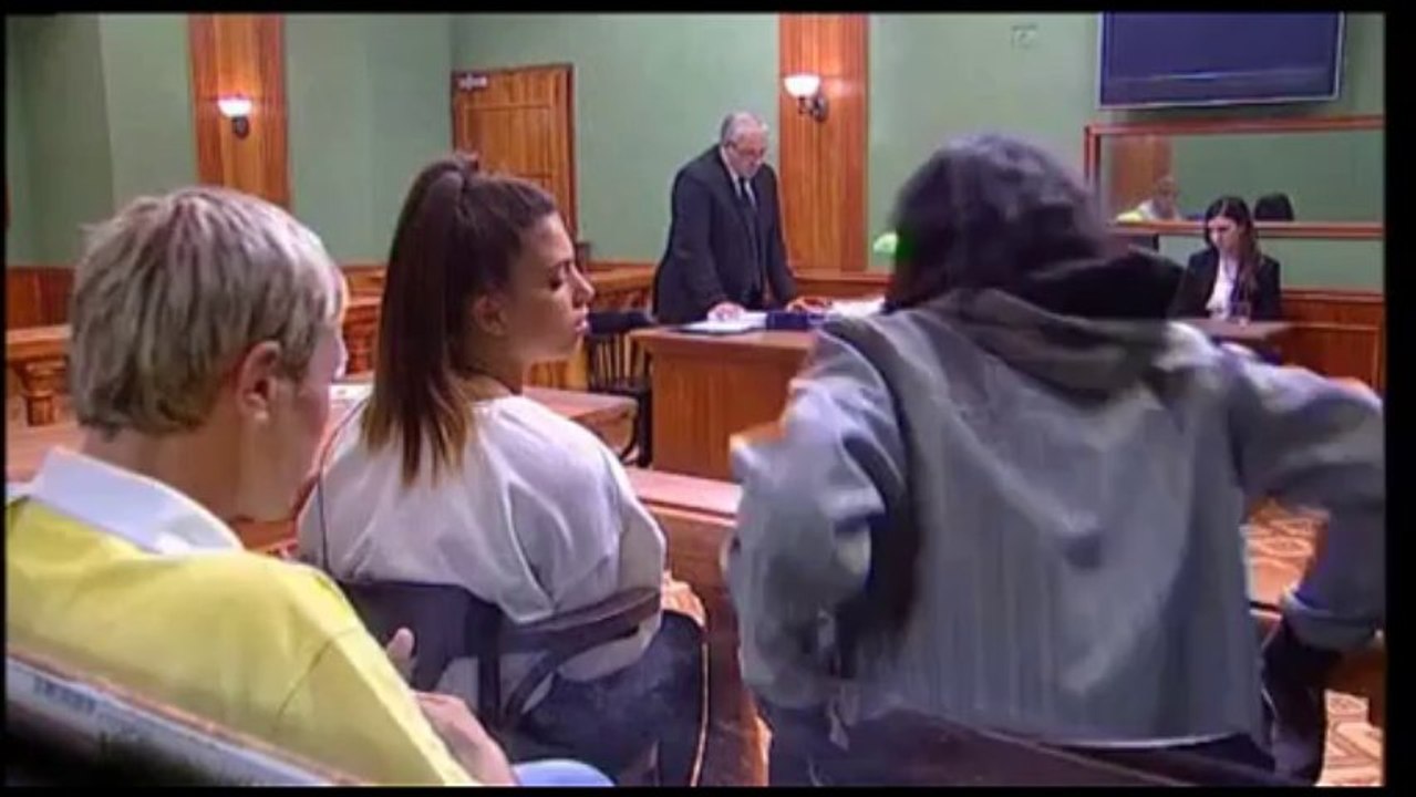 טהוניה רובל עושה הצגה ודור דמרי אומר לה מה הוא חושב על זה