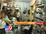 Tv9 Gujarat - Ahmedabad Shopkeeper robbed abd stabbed in day light